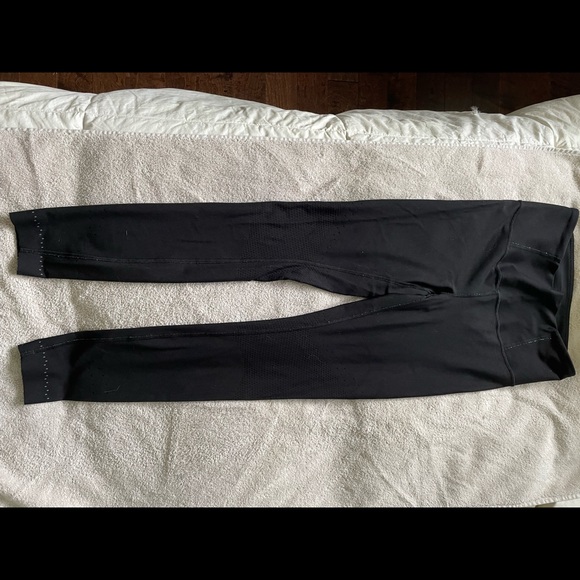 Zoned in Lululemon Pant - Picture 7 of 8